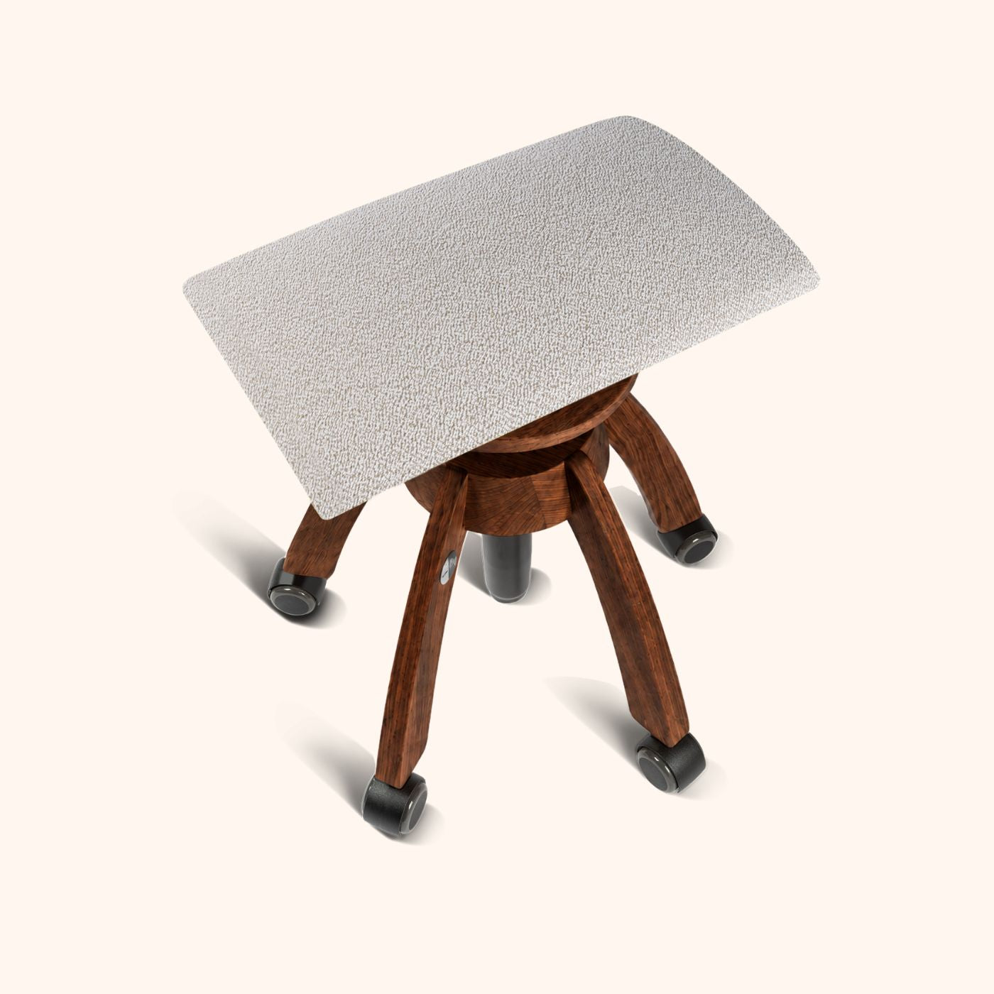 MiShu Stuhl mit Stoffkissen in Mandel, Holz in Nussbaum, Schrägansicht